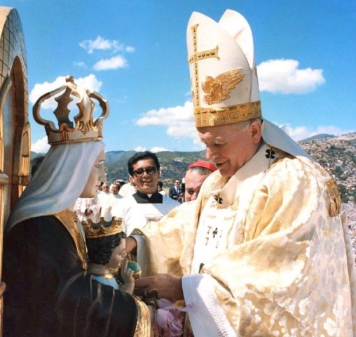 virgen-de-coromoto-y-papa-juan-pablo-web-g